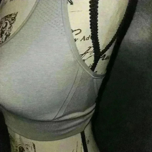 All In Motion Womans Sports Bra Size L - Picture 4 of 8